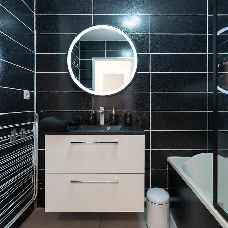 Le Stella - Hypercentre Garage Gratuit Wifi Netflix Amazon Prime Proche Parc Tete D'or Apartment *